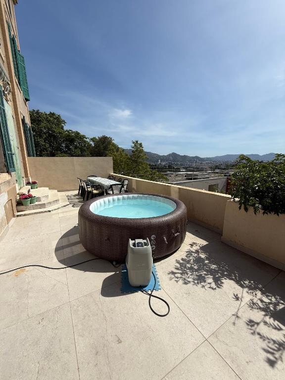 Duplex Bonheur Sun Vue dégagée Montagne et Mer avec Terrasse et Jacuzzi 4