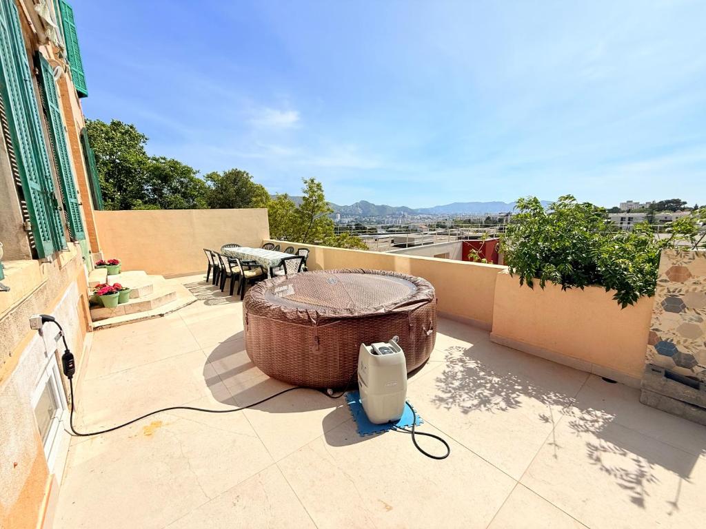 Duplex Bonheur Sun Vue dégagée Montagne et Mer avec Terrasse et Jacuzzi 3