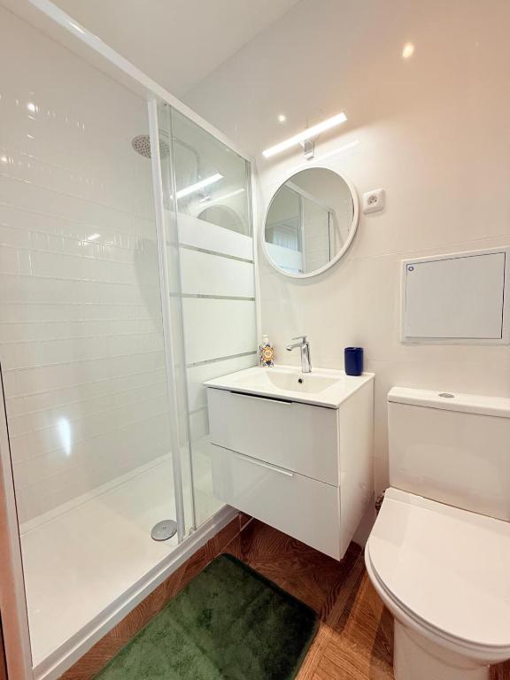 Duplex Bonheur Sun Vue dégagée Montagne et Mer avec Terrasse et Jacuzzi 7